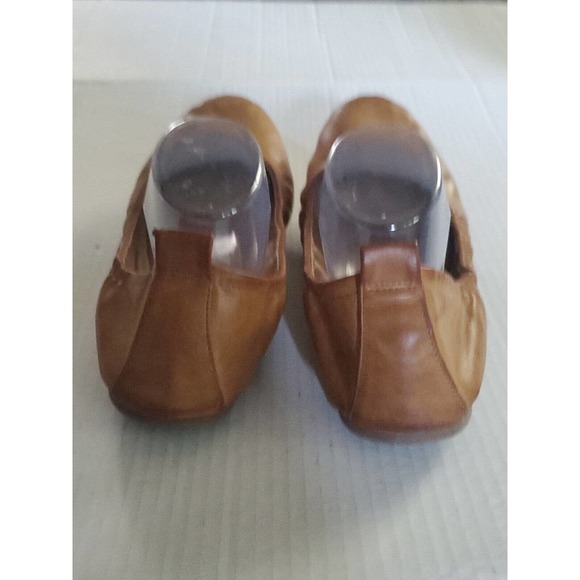 Universal Thread Slip On Flats Bendable 11 Wide Faux Leather Round Toe Tan Shoes - Picture 4 of 8